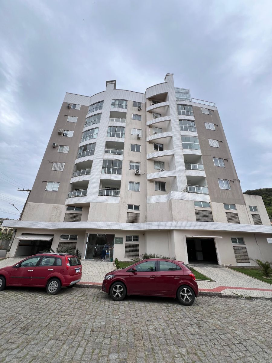 Apartamento - Venda - Mar Grosso - Laguna - SC
