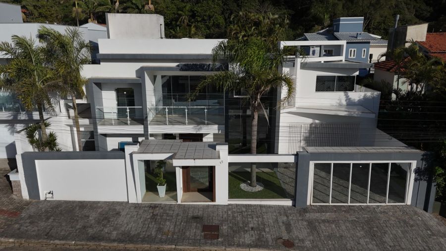 Casa Alto Padrão - Venda - Mar Grosso - Laguna - SC
