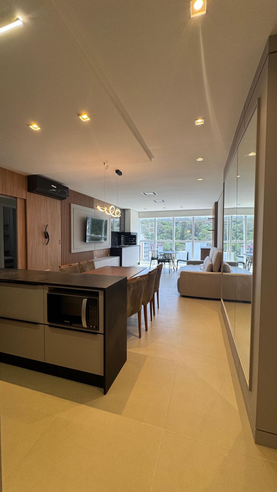 Apartamento Alto Padr�o - Venda - Mar Grosso - Laguna - SC